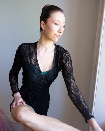 pimg_wisteria_wrap_top_black_4
